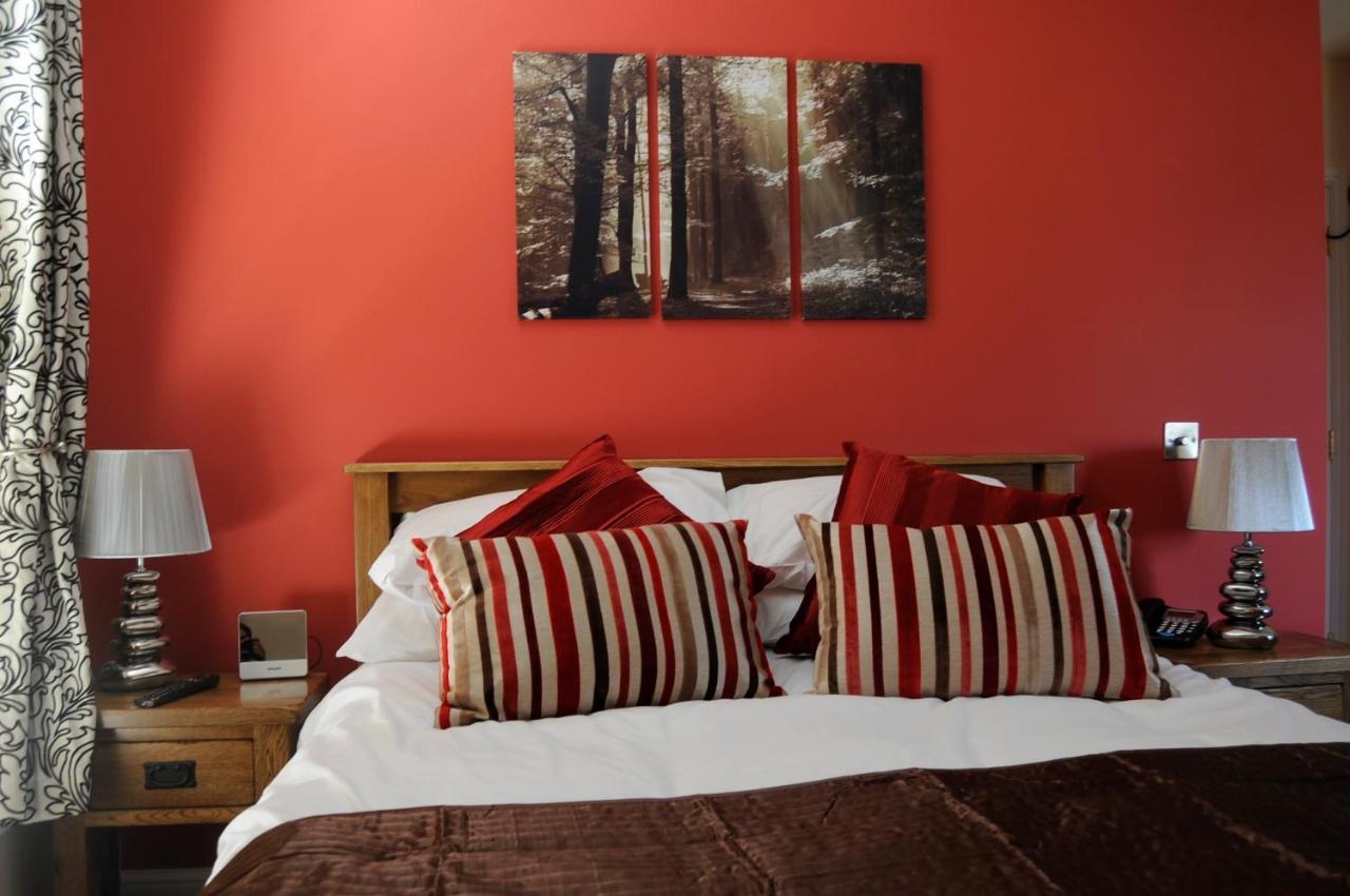 The Walnut Tree Inn Mere Mere  Esterno foto